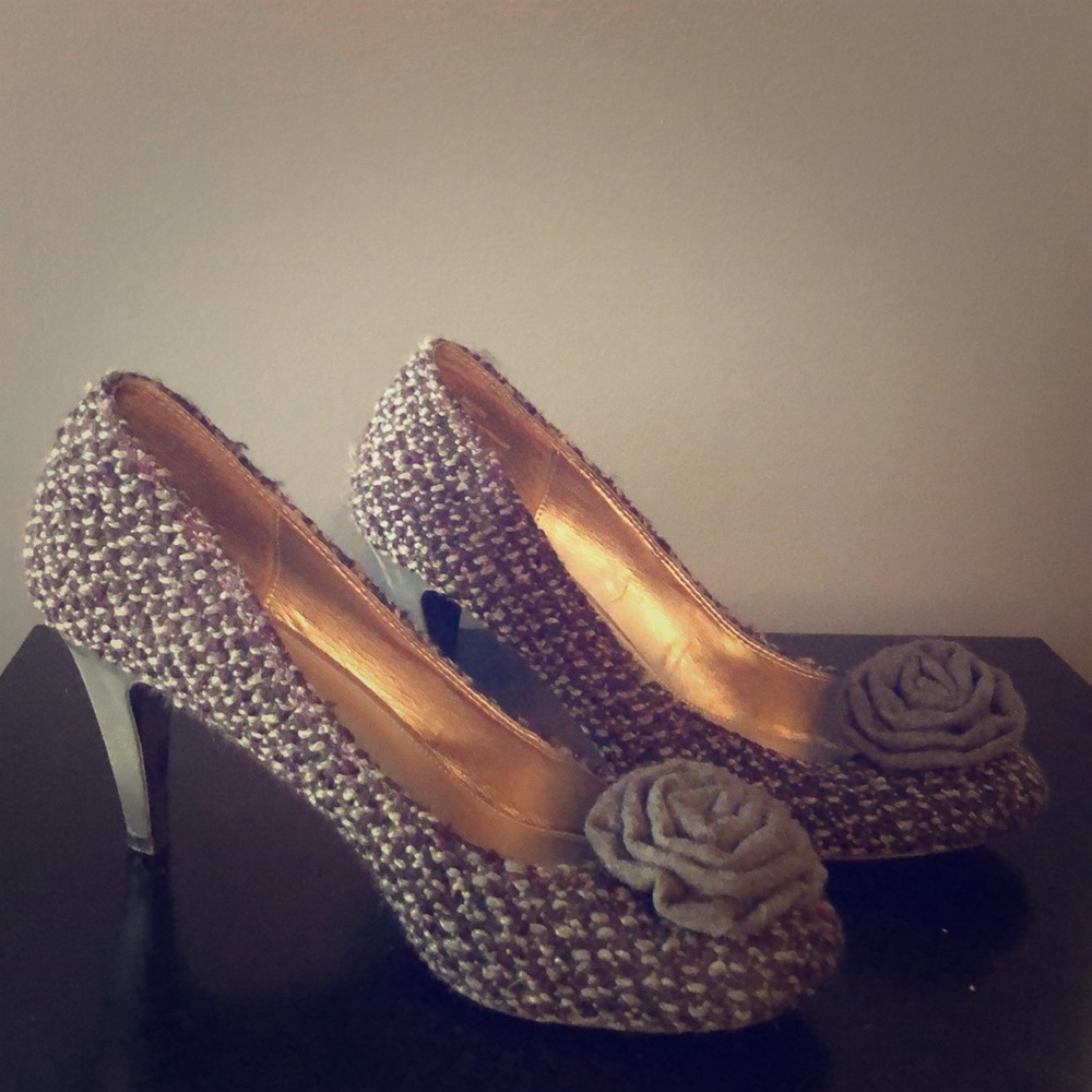 Sweater pumps